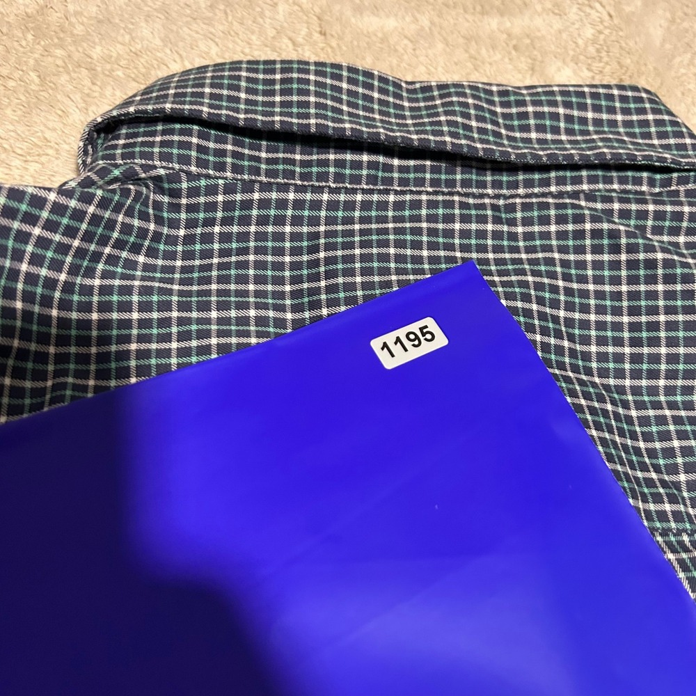 Duluth Trading Button Down Shirt Mens XL Blue Green Plaid Long Sleeve Pocket - Picture 6 of 6